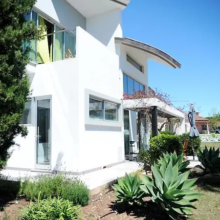 Quinta Margarida Villa *
